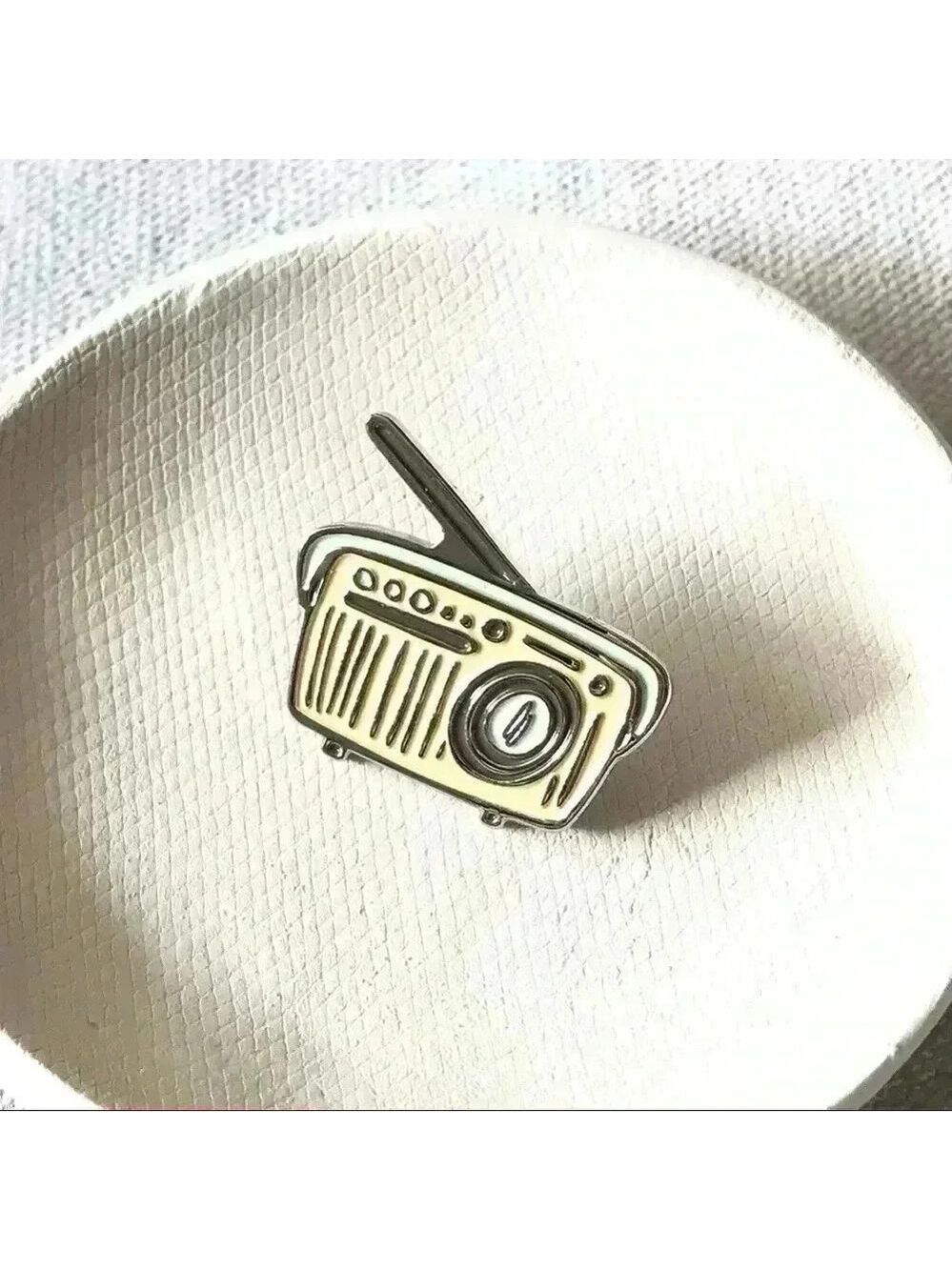 Soft Enamel Pins Vintage Radio NWT